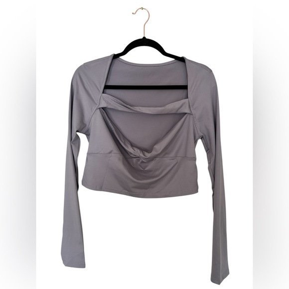 Women's Long Sleeve Gray Crop Top with back cut outs - Picture 2 of 3